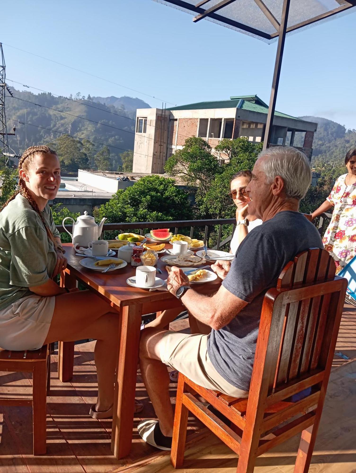 אלה Welcome Homestay מראה חיצוני תמונה